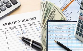 Using a Living Expenses Calculator